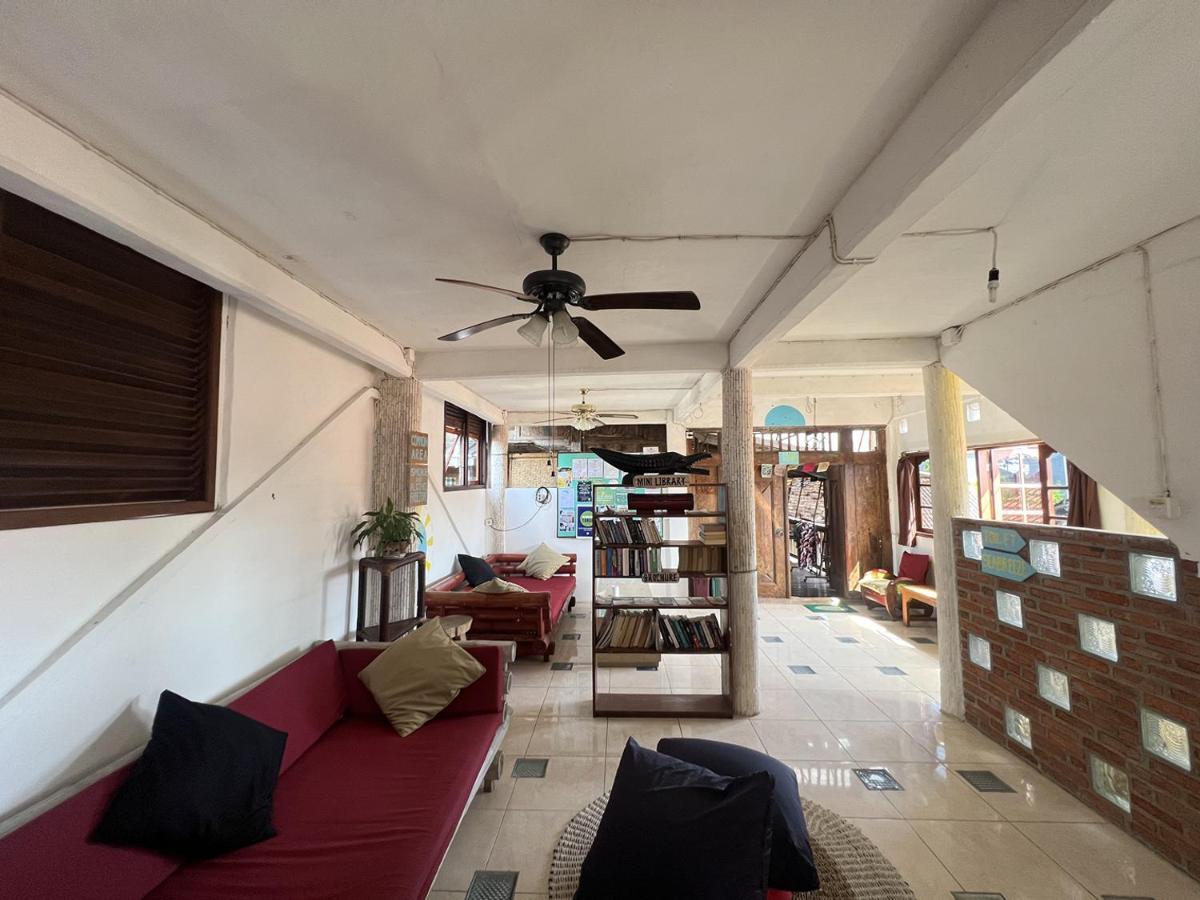 Seabreeze Hostel Bali チャングー エクステリア 写真