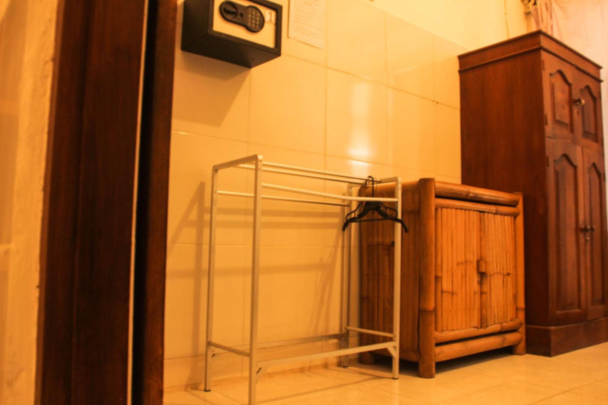 Seabreeze Hostel Bali チャングー エクステリア 写真