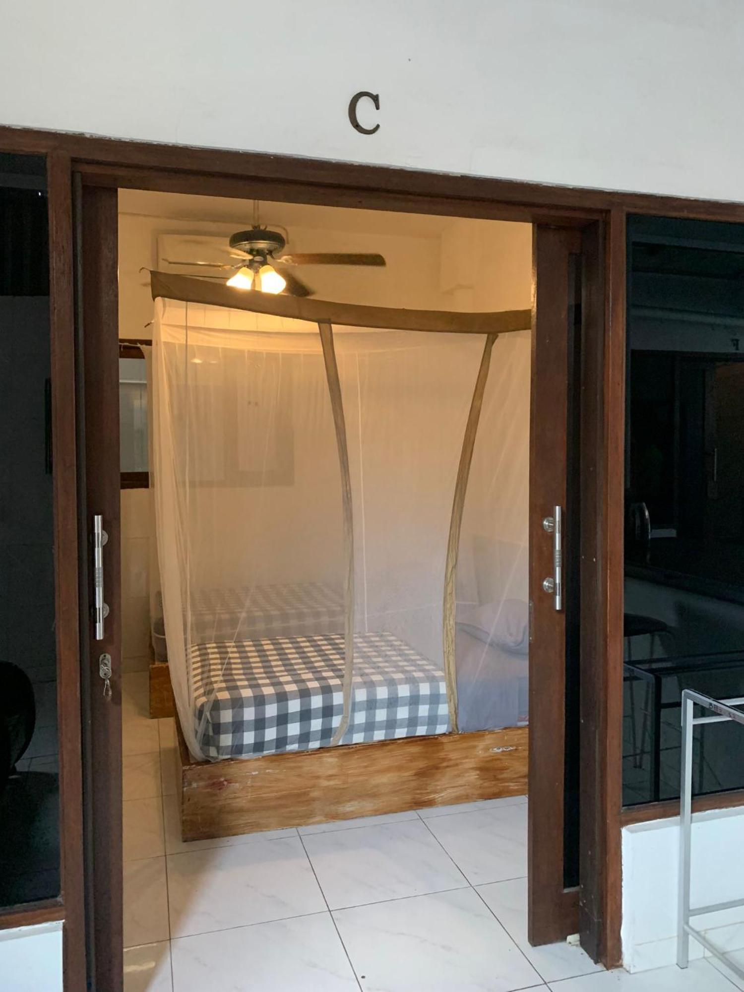 Seabreeze Hostel Bali チャングー エクステリア 写真