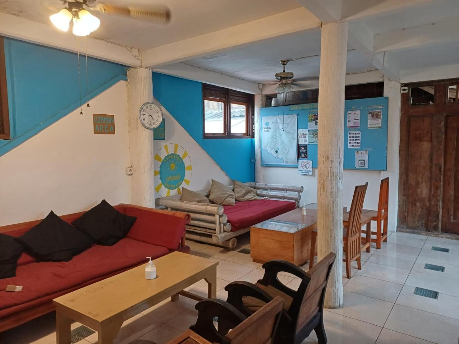 Seabreeze Hostel Bali チャングー エクステリア 写真