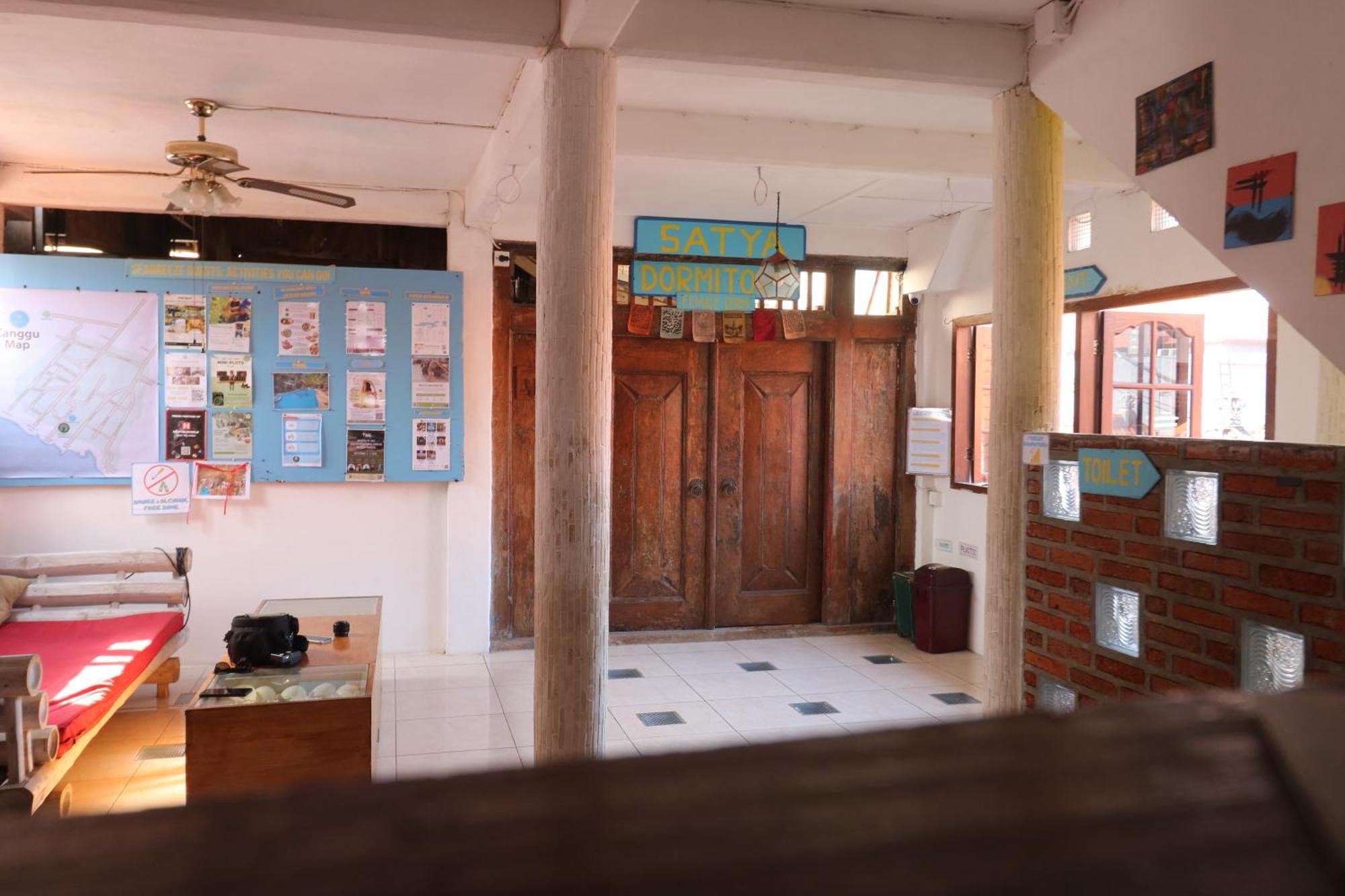 Seabreeze Hostel Bali チャングー エクステリア 写真